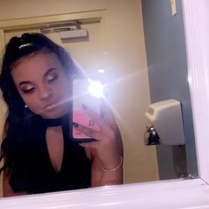 Meet your Posher, Gia